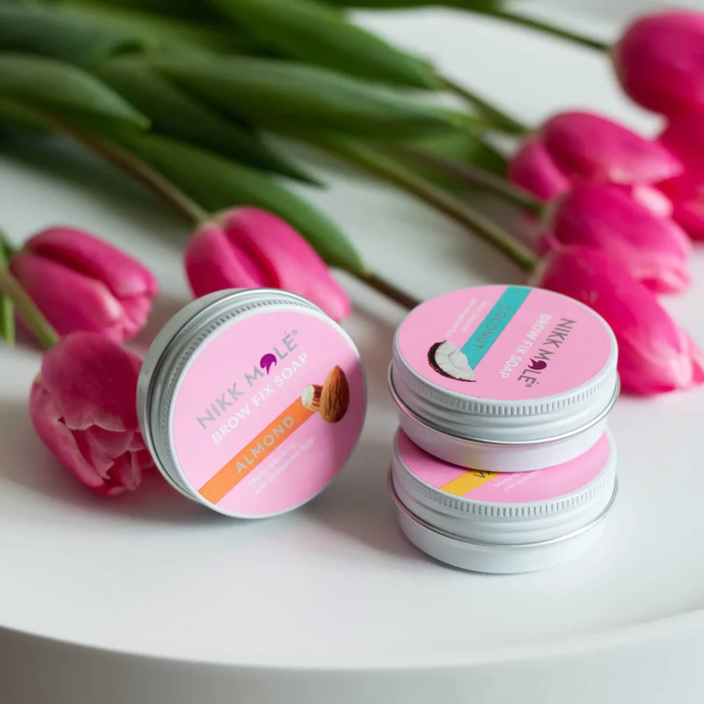nikk mole brow fix soap kulmuseep