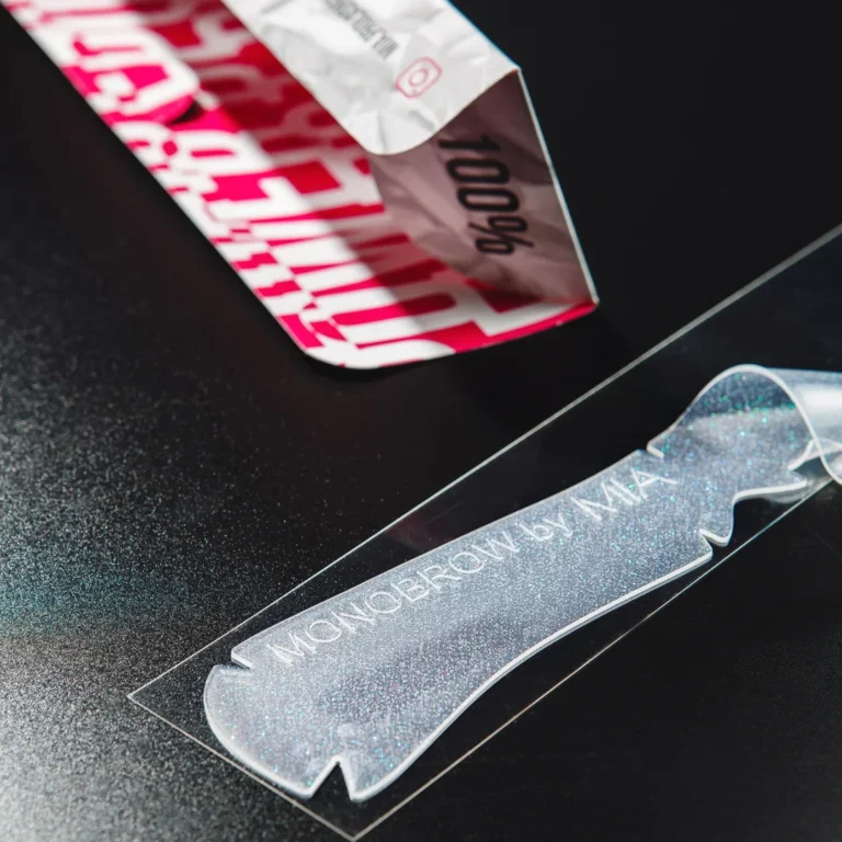 mia monobrow kulmude lamineerimise silikoon labipaistev glitter e1743405817420